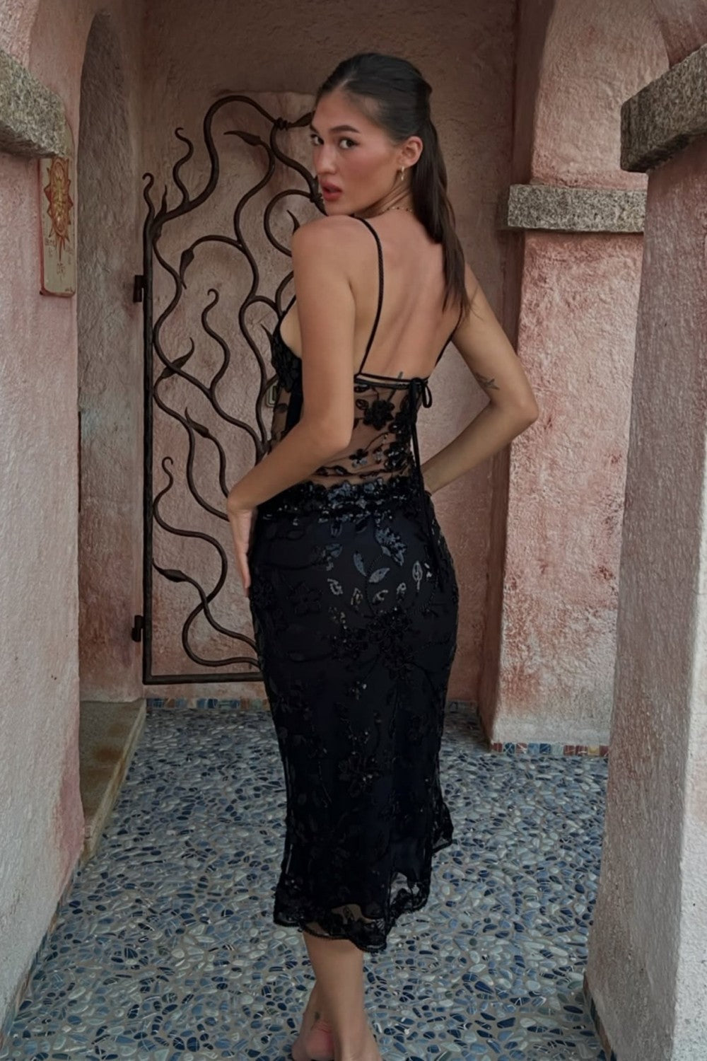 Chic Black Sheer Lace Midi Homecoming Dress with Floral Appliqu�� and Spaghetti Straps
