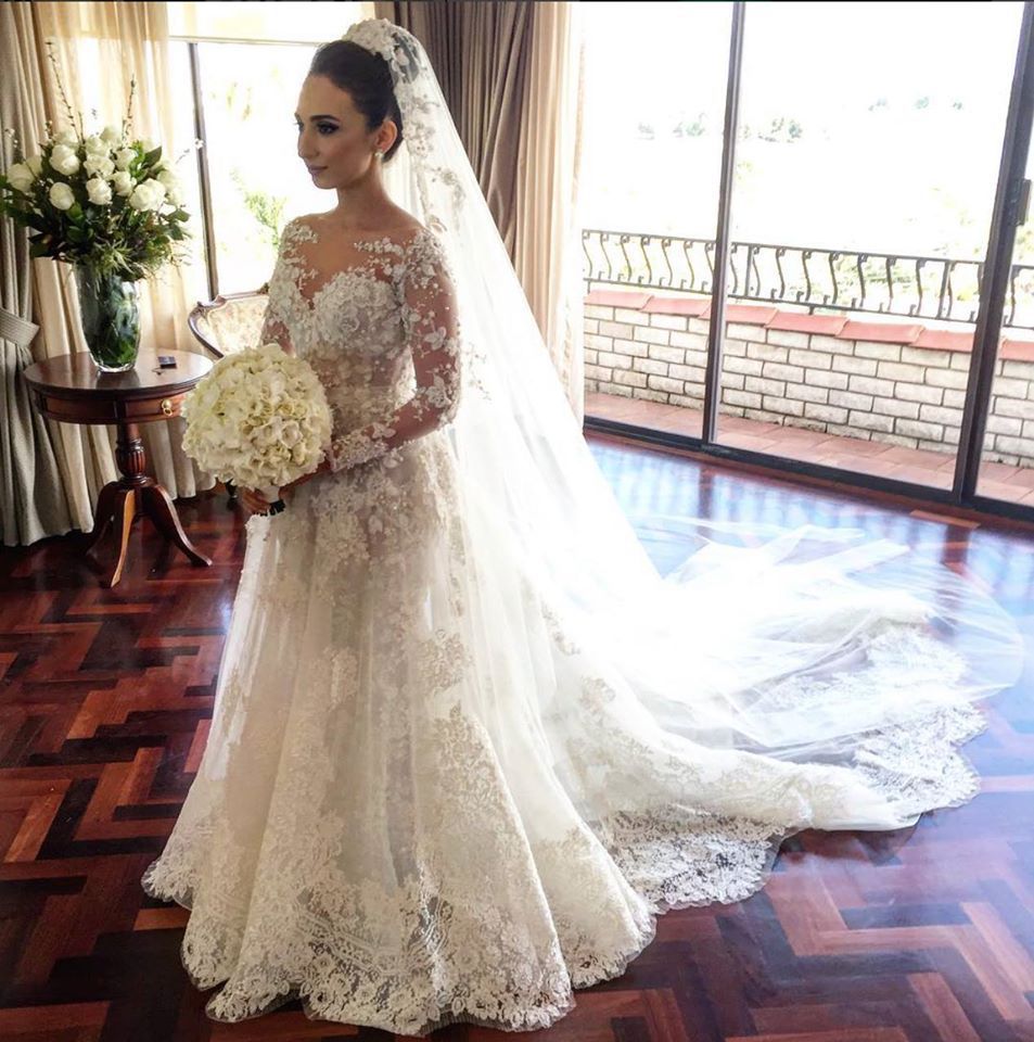 Classic Lace A Line Wedding Dress  Long Sleeve with Flowers Custom Made Wedding Gowns BA3455