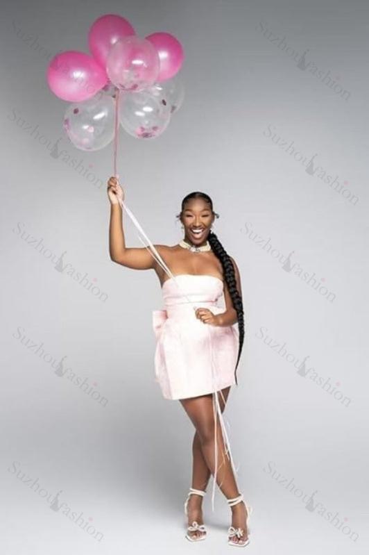 Classic Sleeveless Pleats Satin Short Homecoming Dresses with Bow