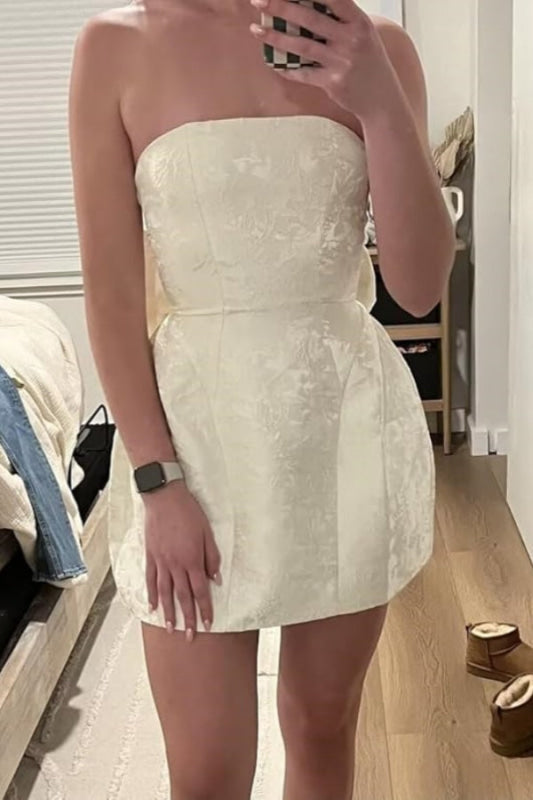 Classic Sleeveless Pleats Satin Short Homecoming Dresses with Bow