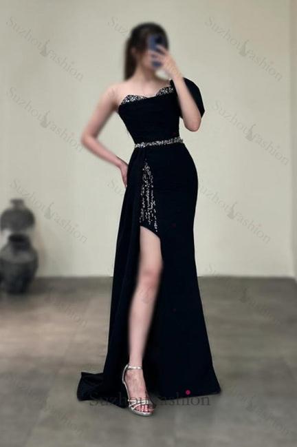 Column Satin Prom Dress One Shoulder Sleeveless Formal Dress With Sequined Split