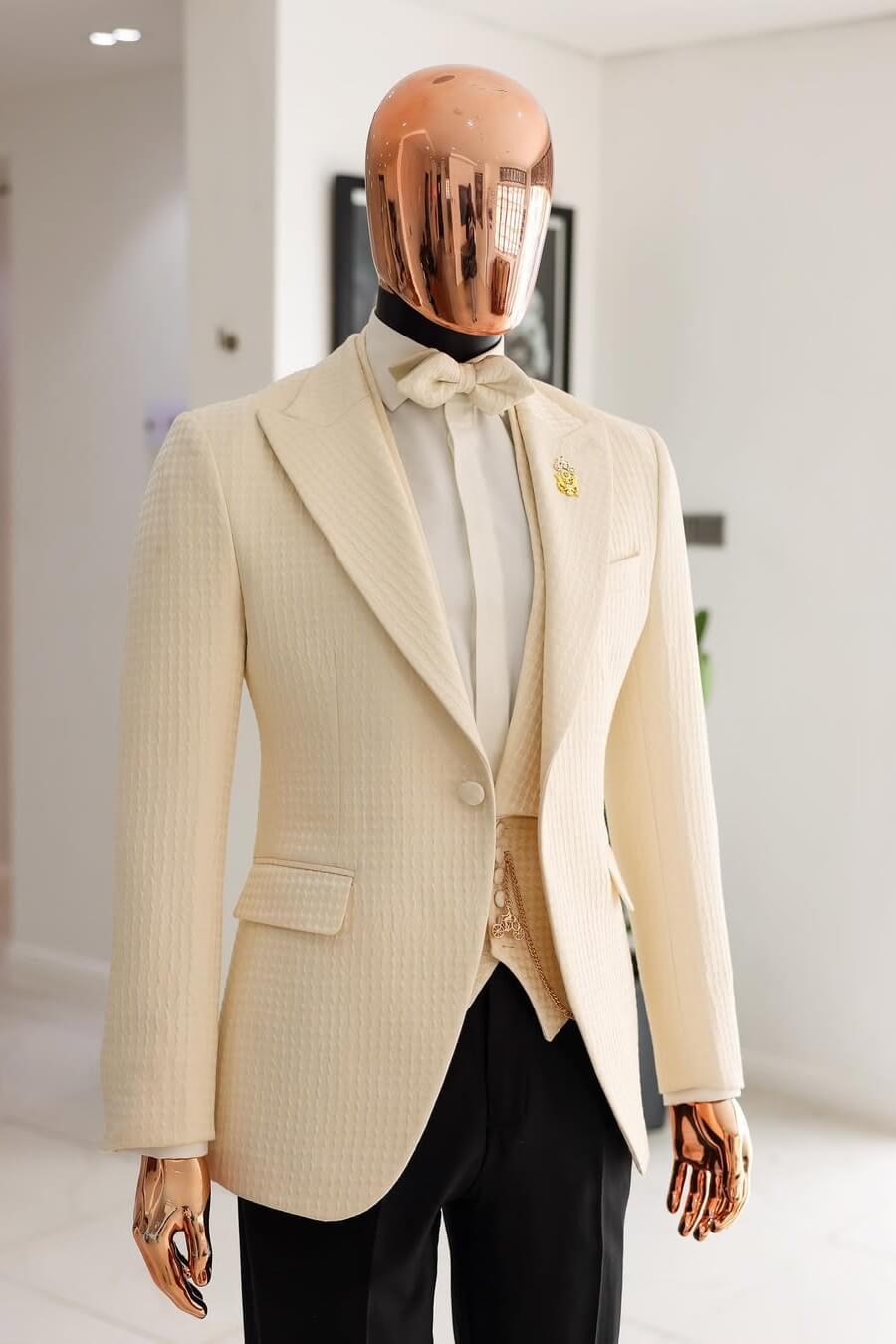 Cream White Wedding Suit Peak Lapel Stuffed Slanted Square Patterned jacquard Prom Suit