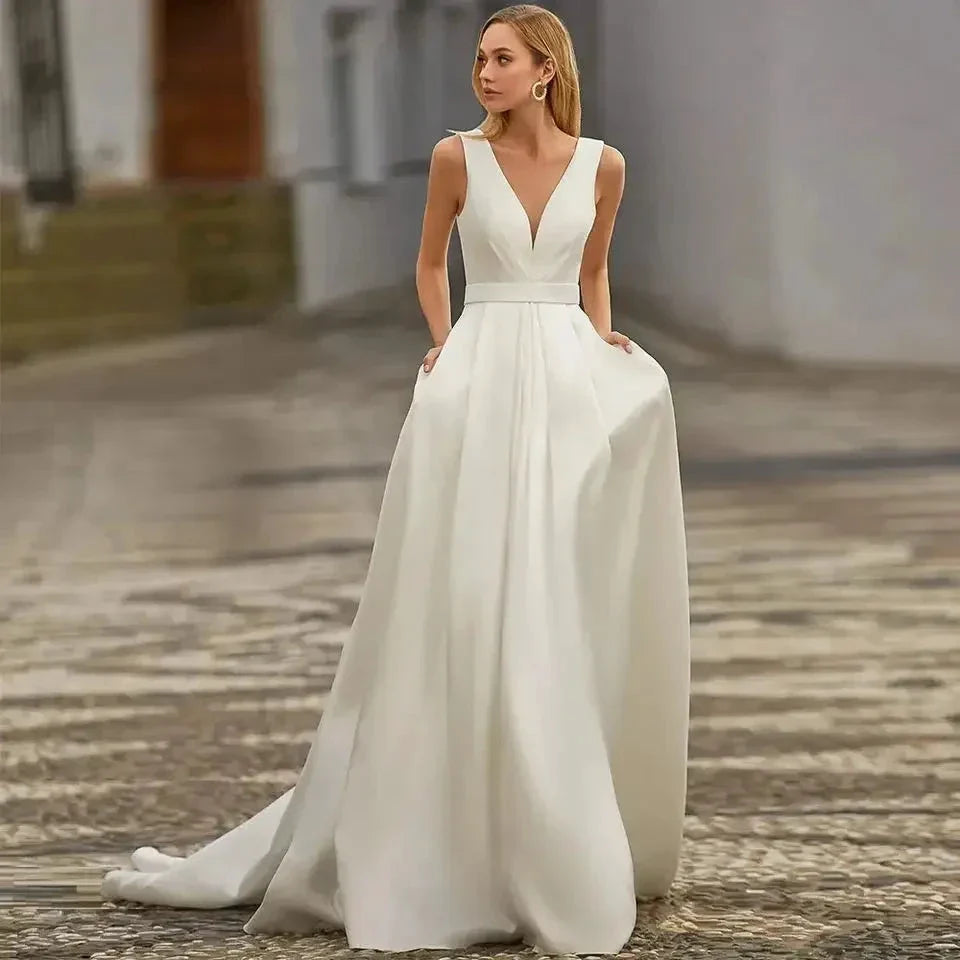 Custom Made Satin Wedding Dresses for Women Beach Boho Bride Gowns Simple Plus Size V-neck Princess Party Dress Pockates (ZD14104)
