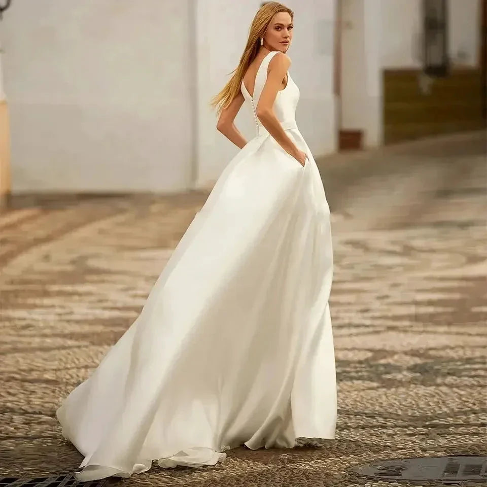 Custom Made Satin Wedding Dresses for Women Beach Boho Bride Gowns Simple Plus Size V-neck Princess Party Dress Pockates (ZD14104)