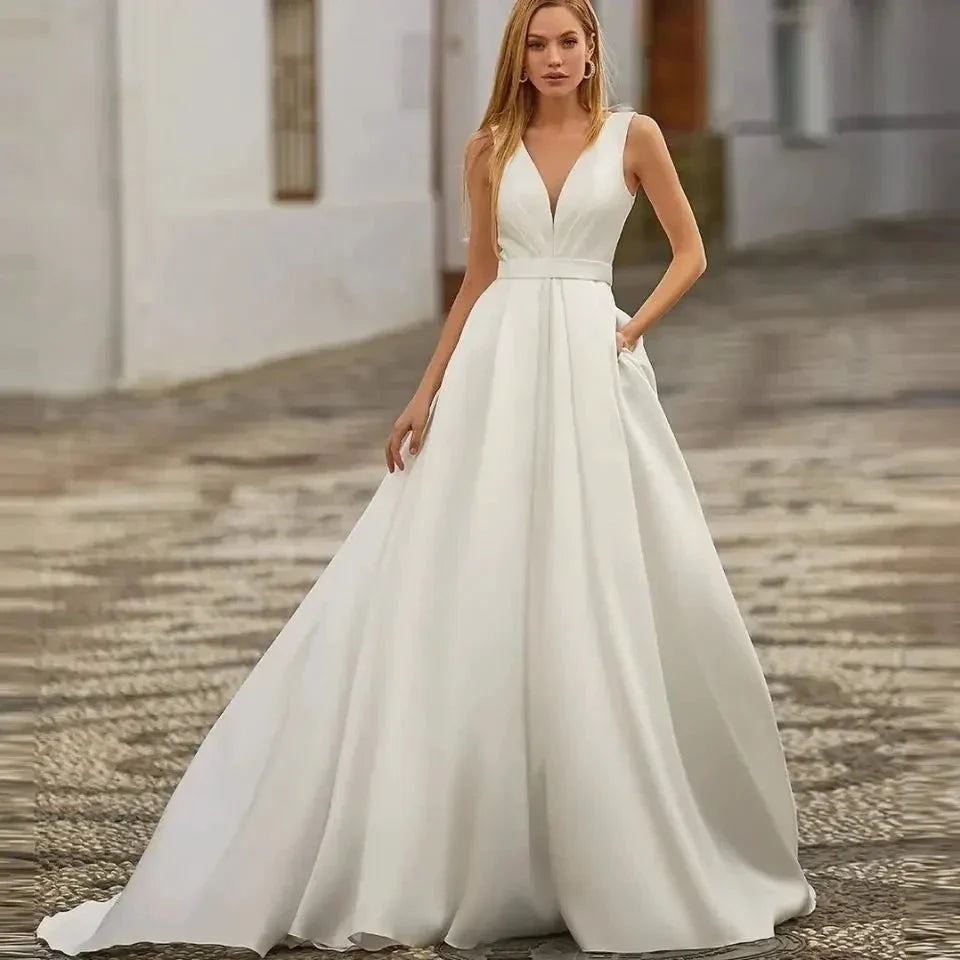 Custom Made Satin Wedding Dresses for Women Beach Boho Bride Gowns Simple Plus Size V-neck Princess Party Dress Pockates (ZD14104)