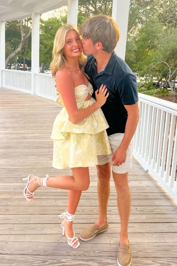 Pretty A Line Sweetheart Light Yellow Short Homecoming Dress with Keyhole