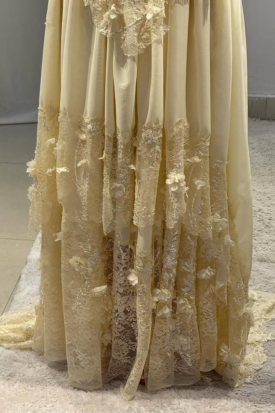Vintage Yellow A-line Lace Train Prom Dress Evening Dress - View 10 | VelvetHem