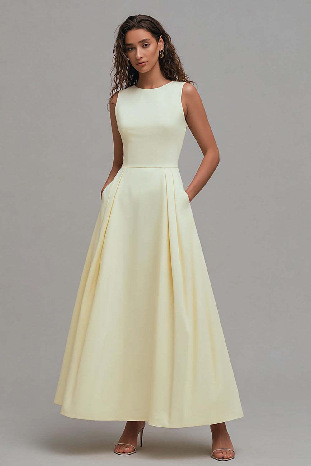 Suzhoufashion Daffodil A-Line Sleeveless Crew Neck Long Prom Dress