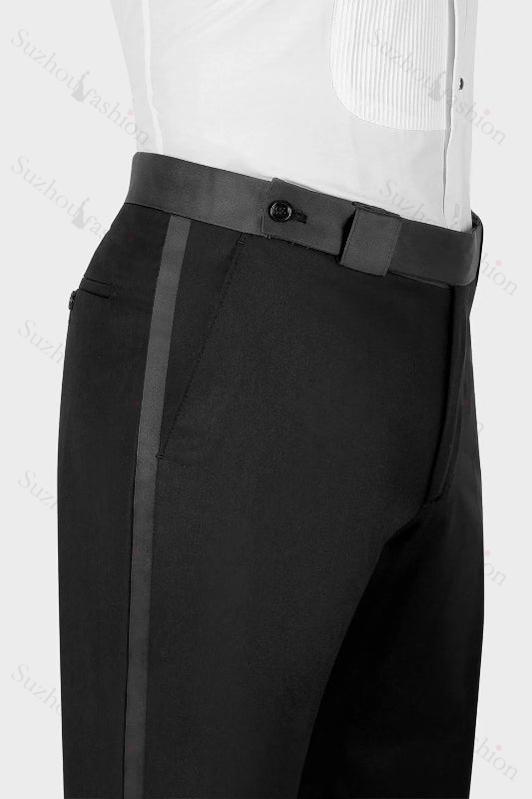 Dark Green Three Piece Velvet Peaked Lapel Prom Suit