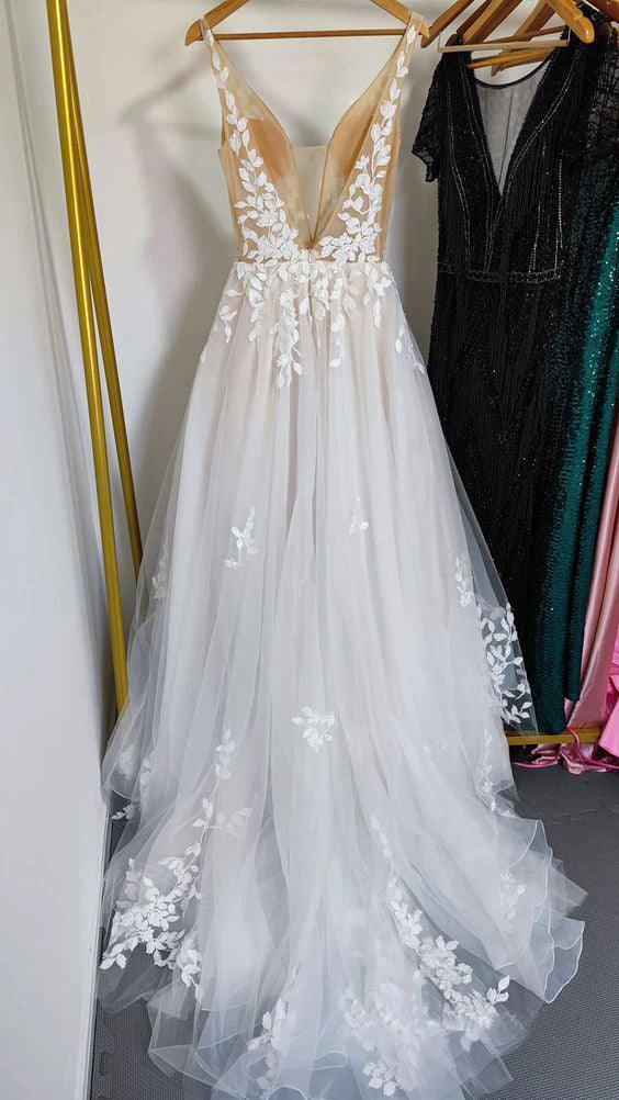 Deep V Neck Lace Wedding Dresses Romantic Bridal Gown With Train (ZD16211)