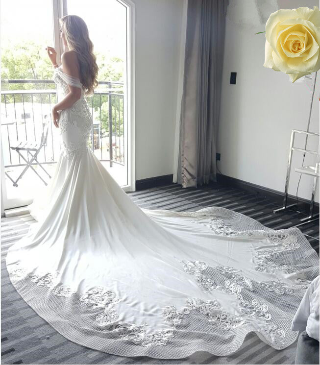 Delicate Lace-Appliques Mermaid Off-the-shoulder Train Wedding Dress