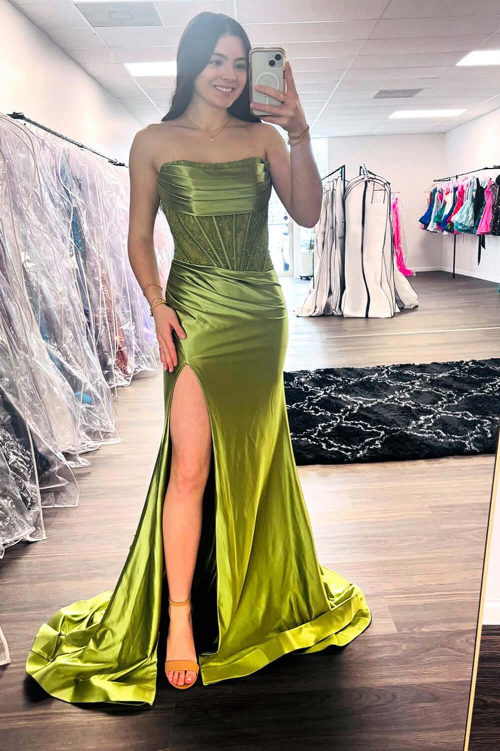 Fuchsia Prom Dress Mermaid Appliques Ruche Long Formal Dress With Slit