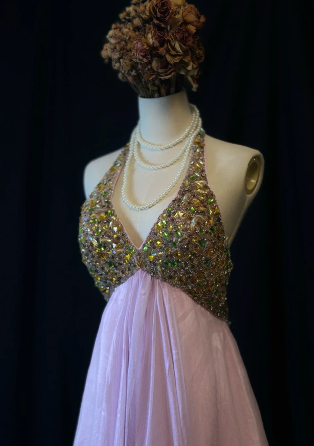 Gorgeous Halter Pink Chiffon Beaded Cocktail Dress Formal Homecoming Dress - VelvetHem