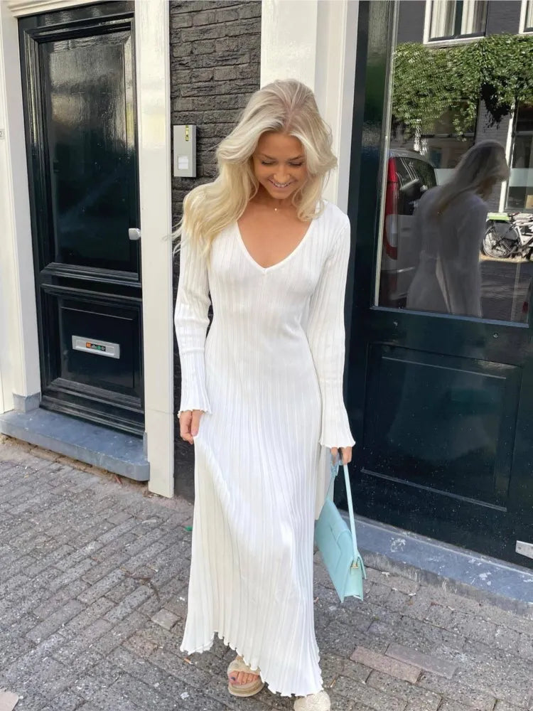 Inaki Chic Midi Dress with a Ribbed V-neck for Women Stylish Outfit