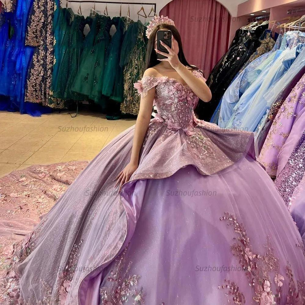 Elegant & Classic Ball Gown Off Shoulder Lace Appliqued Beaded Tiered Ruffles Lilac Tulle Quinceanera Dress Princess Birthday Party Gown For Sweet 16