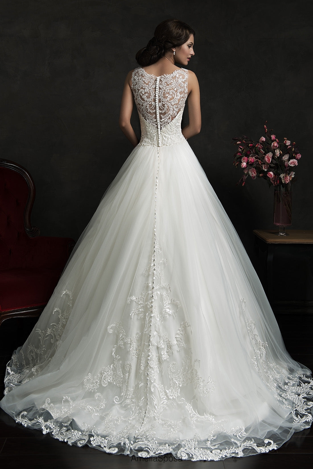 Elegant Lace Ball Gown Princess Dress Custom Made Tulle  Bridal Gown