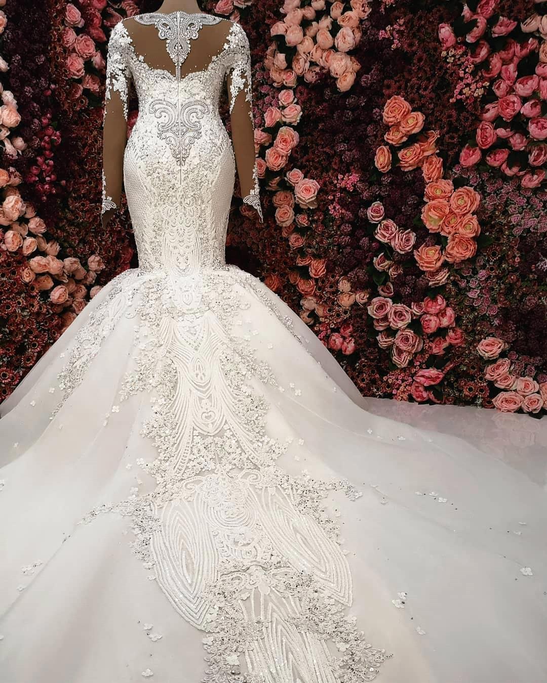 Elegant Mermaid Long Sleeves Wedding Dresses |  Lace Appliques Crystal Sexy V-Neck Bridal Gowns