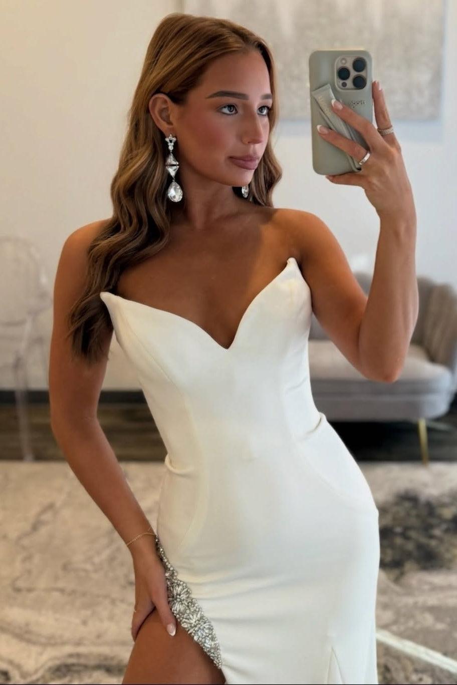 Mermaid Sweetheart White Long Prom Dress With Beading Formal Evening Gown