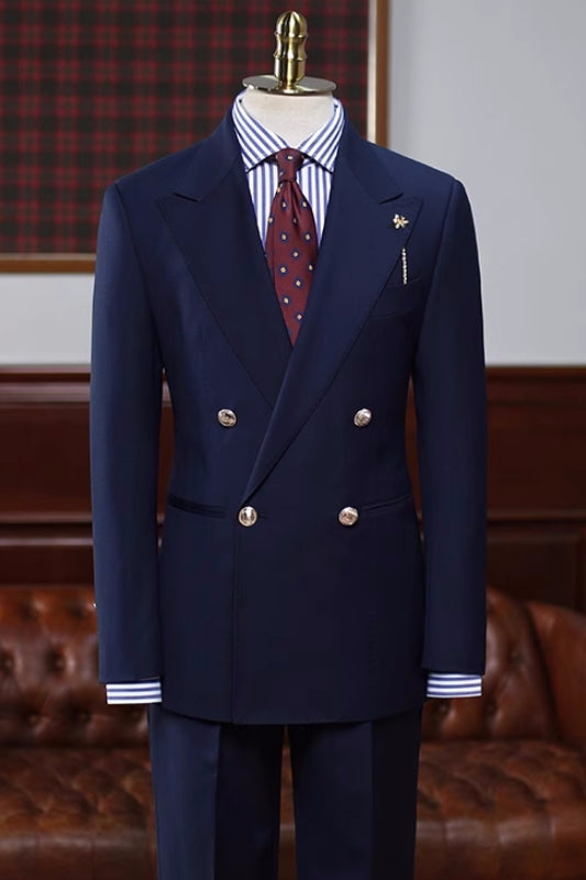 Elegant Navy Blue Peaked Lapel Double Breasted Prom Suit