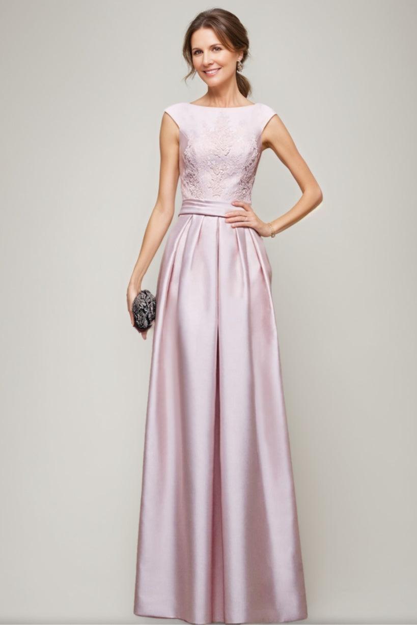 Elegant Scoop Sleeveless A line Long Mother Of the Bride Dress with Lace & Pleats