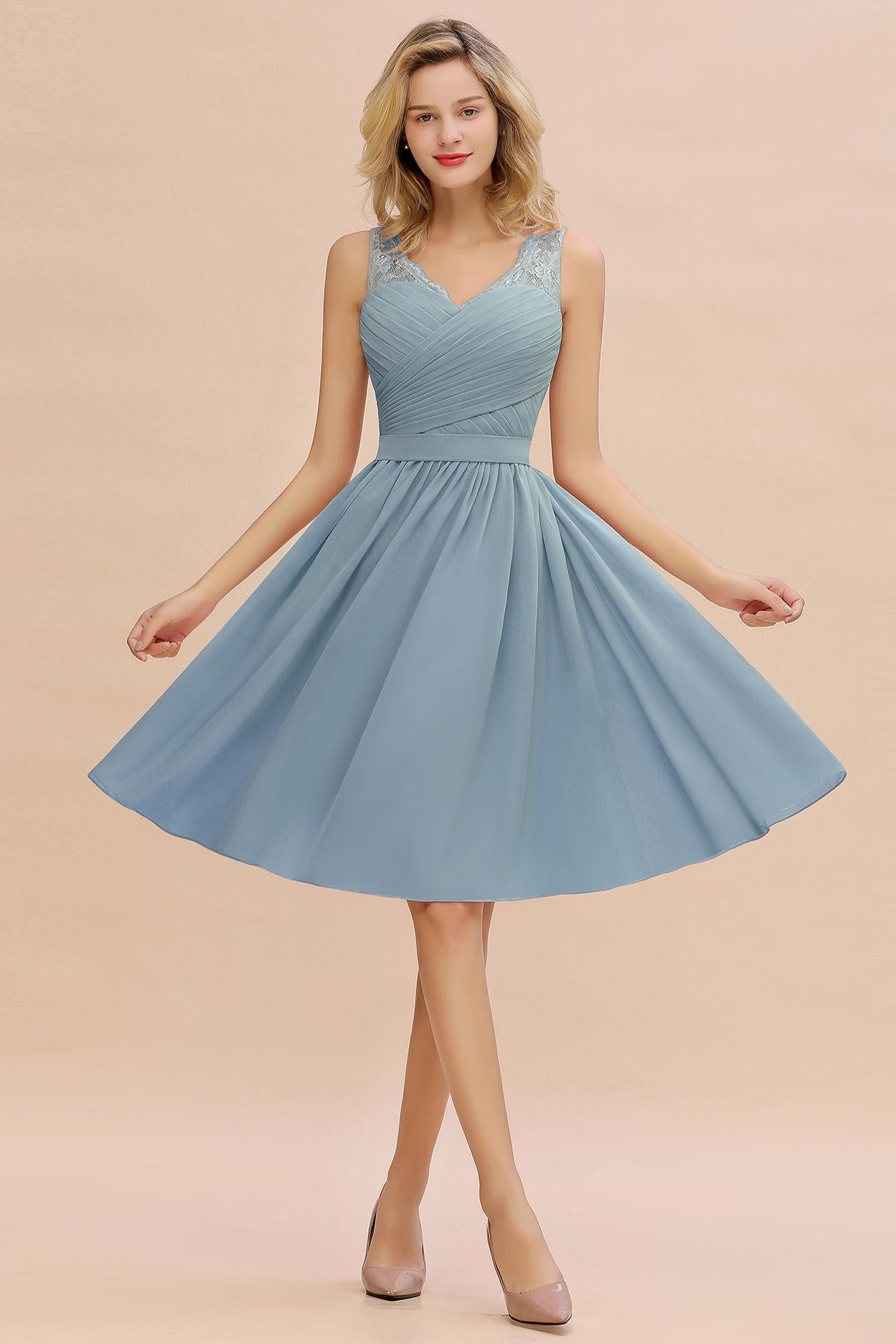 Elegant Sleeveless V-Neck Short Party Dress With Lace