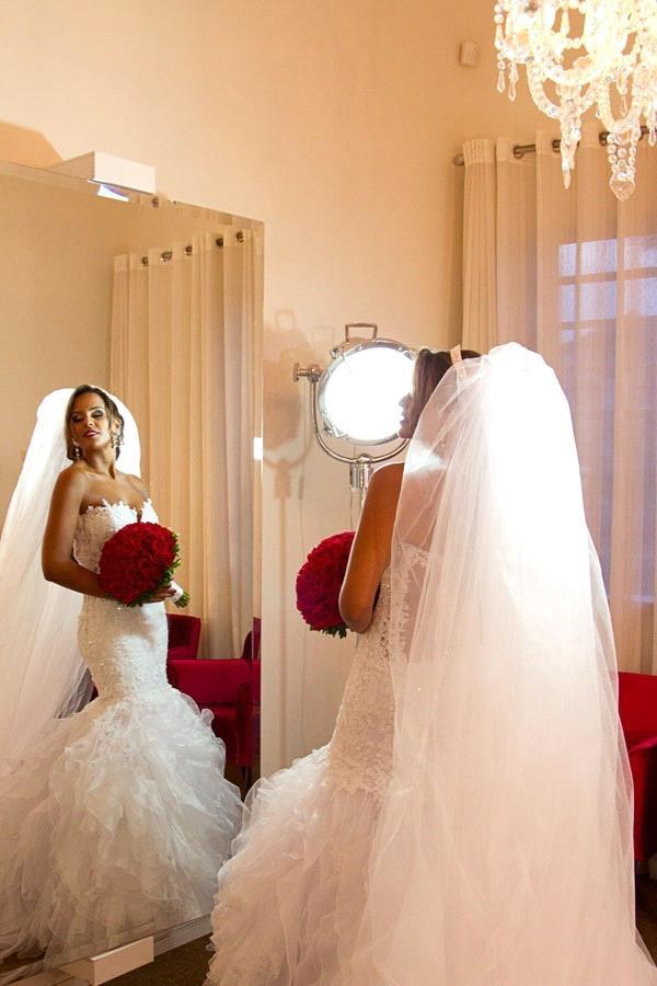 Elegant Strapless Sheath  Wedding Dresses Organza Sheer Back Mermaid Bridal Dresses BO7794
