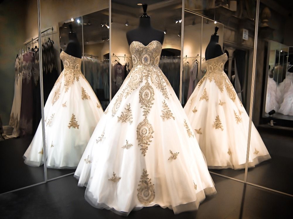 Elegant Sweetheart Gold Lace Wedding Dresses  Sparkly Ball Gown Bridal Dress BA2175