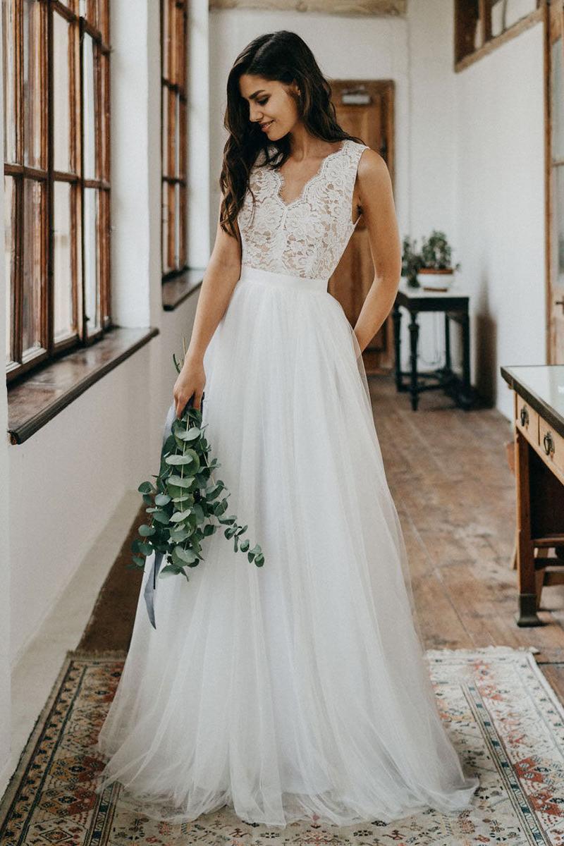 Elegant V Neck Tulle White Lace Sleeveless A-Line Beach Wedding Dresses