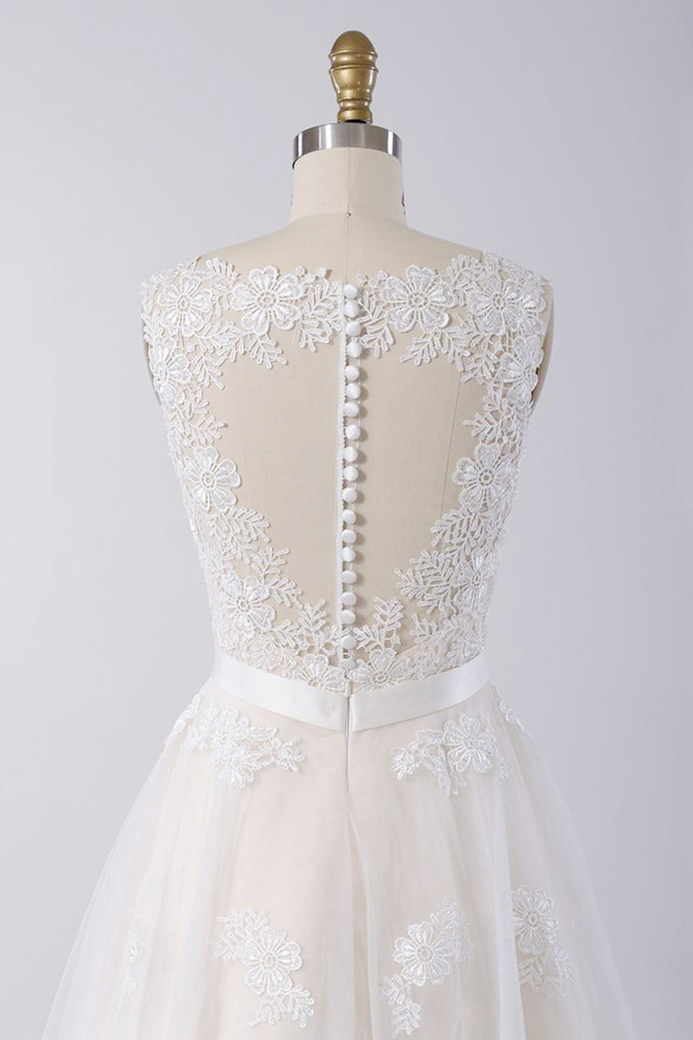 Elegant V-neck A-line Appliques Tulle Wedding Dress