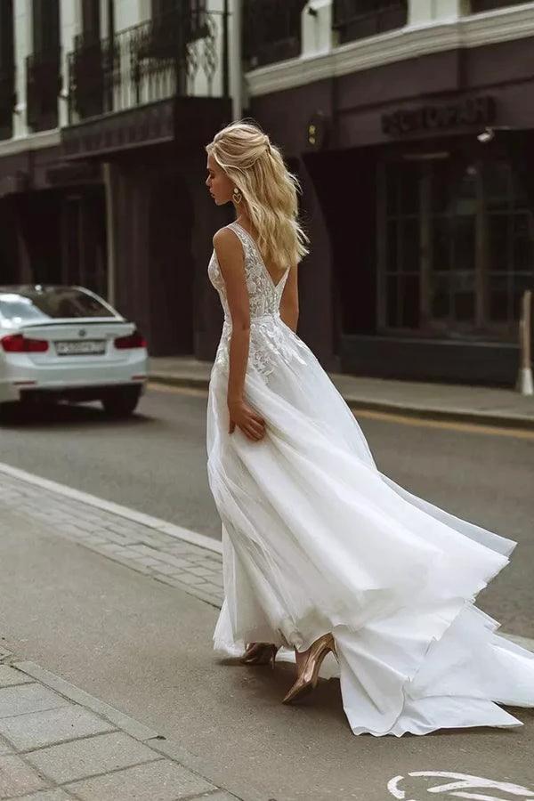 Elegant A-line V Neck Lace Beach Wedding Dresses Bridal Gown (ZD16196)