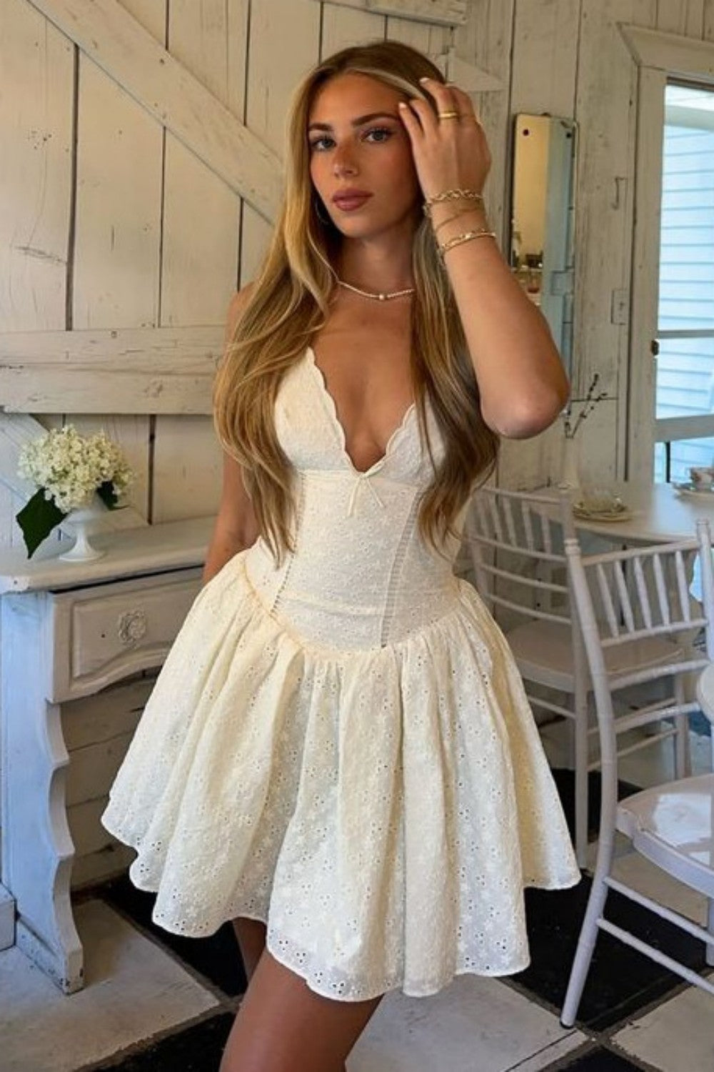 Elegant Ivory Eyelet Lace V-Neck Flare Mini Homecoming Party Dress