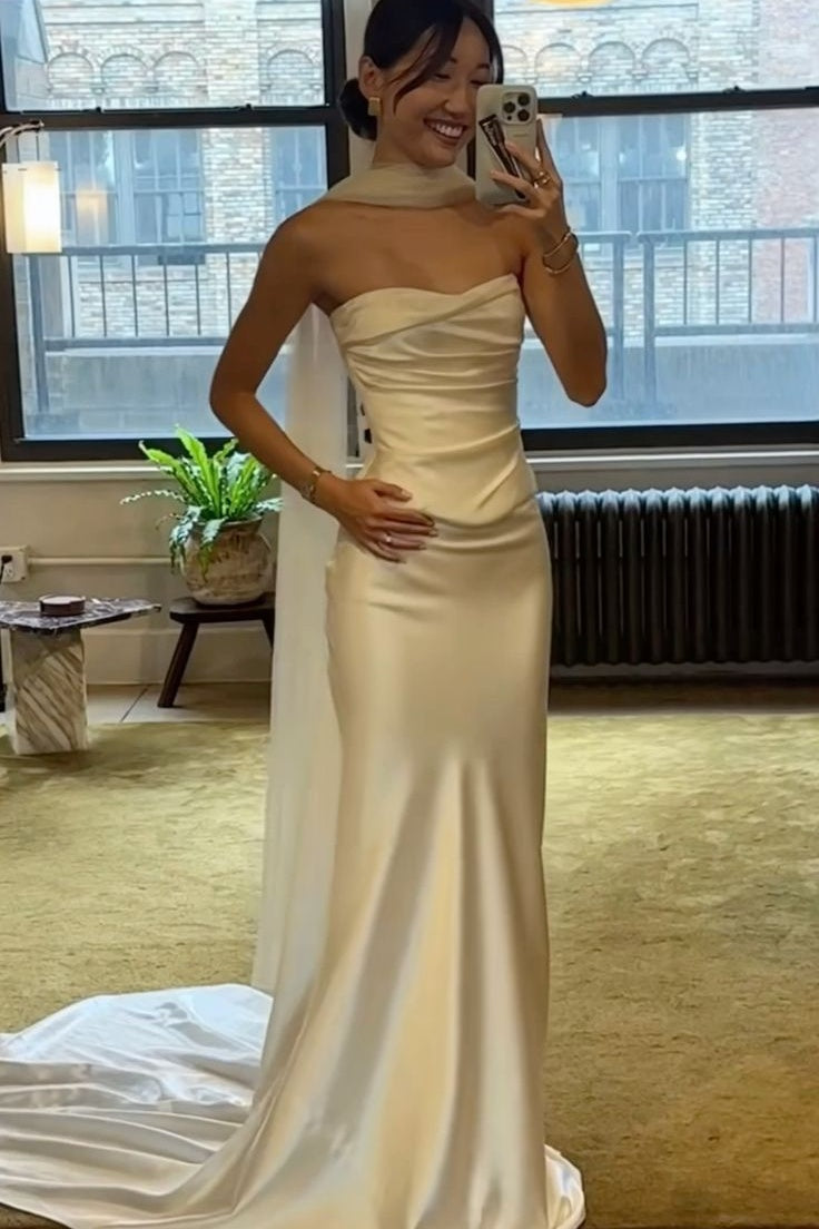 Elegant Mermaid Sweetheart White Long Party Dress with Sweep Train Scarf - View 2 | VelvetHem