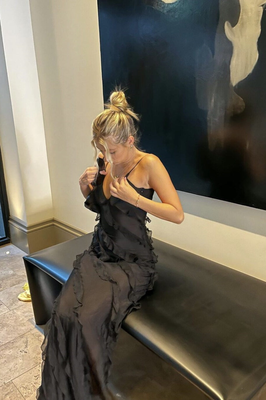 Elegant Sheath Spaghetti Straps Black Long Prom Dress with Ruffles - View 7 | VelvetHem