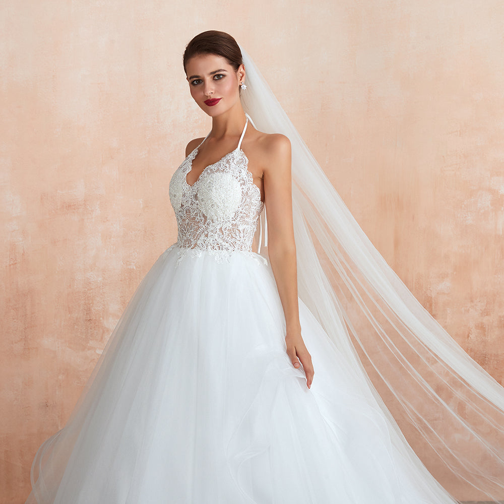 Exquisite Lace Halter Ball Gown White Wedding Dress with Open Back