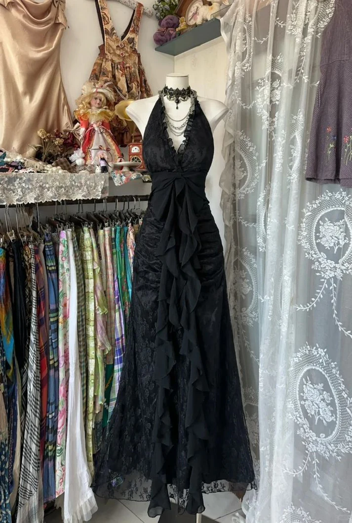 Vintage V Neck Black Chiffon Lace Evening Dress Long Prom Dress Y7813 - VelvetHem