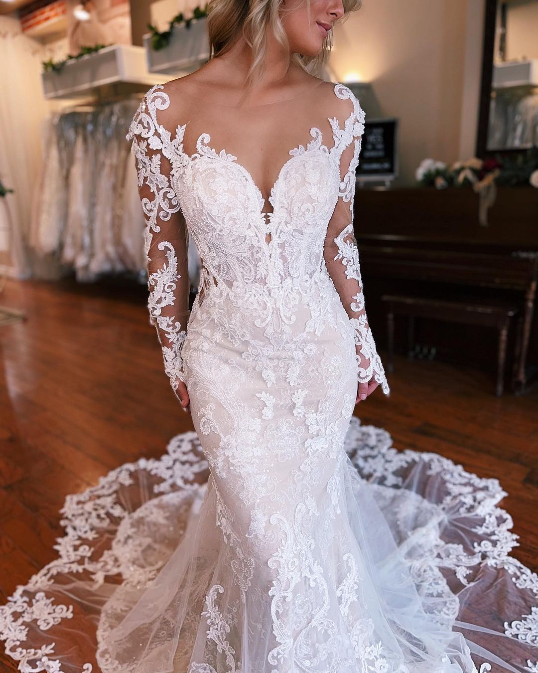Fabulous Long Mermaid Backless V-neck Lace Wedding Gown With Detachable Train (ZD17492)