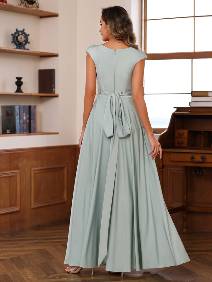 Long Mother of the Bride A Line Dress with Scoop Neck and Ruffled Short Sleeves