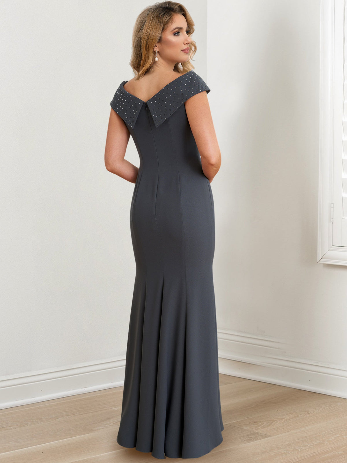 Long Mother of the Bride Sheath Column Jewel Neck Gowns
