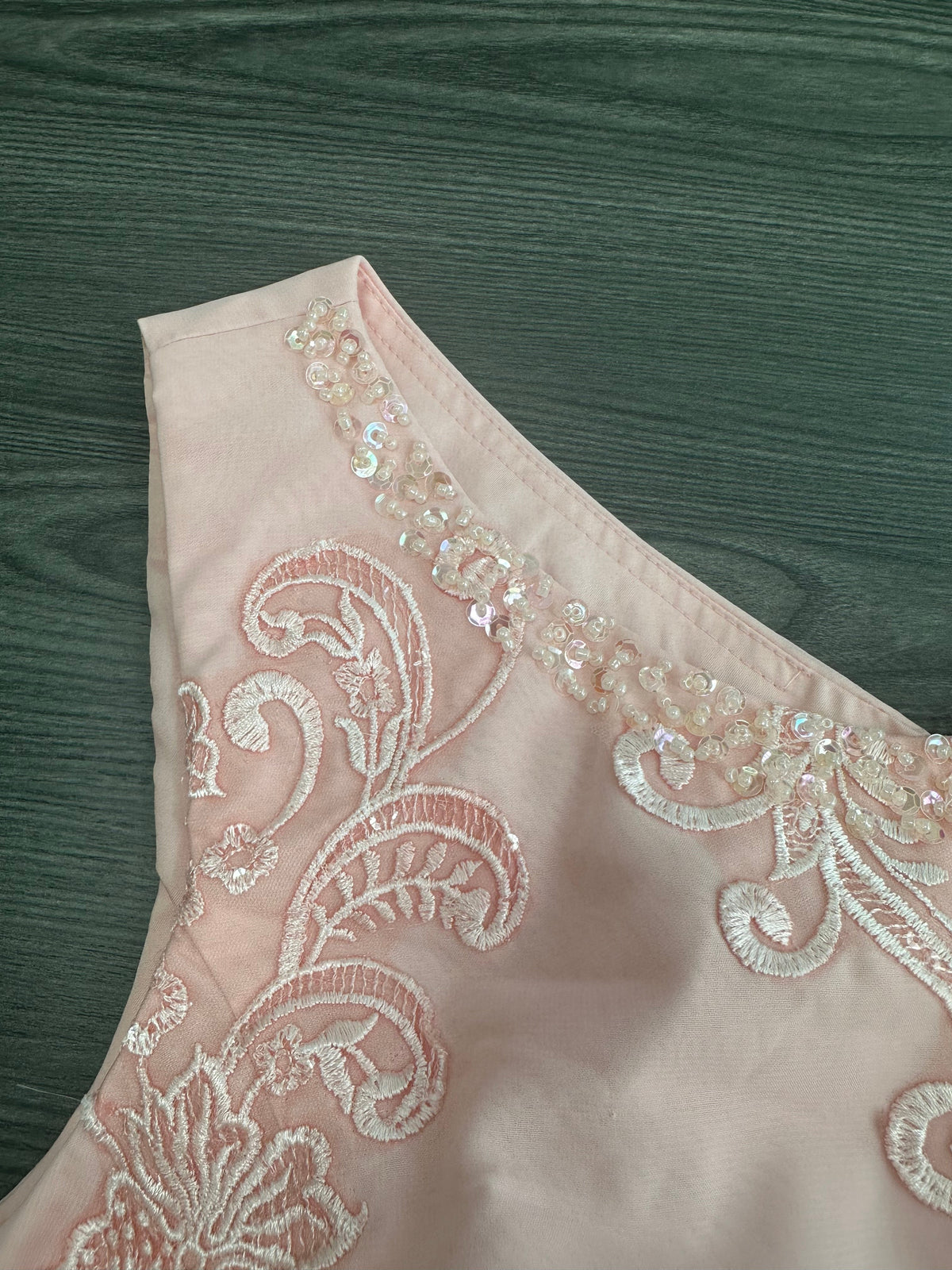 Long Round Neck Chiffon Pantsuits For The Mother Of The Bride With Jacket And Applique