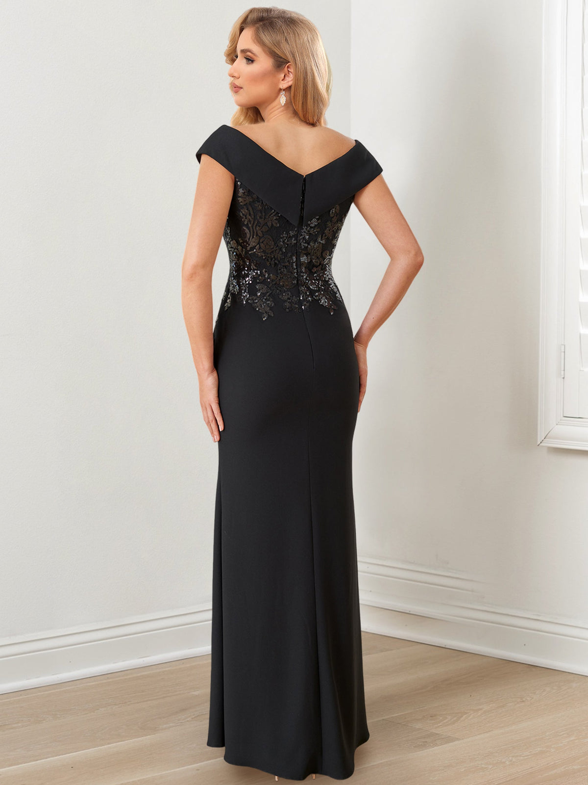 Long V Neck Sheath Column Gowns for Mothers of the Bride