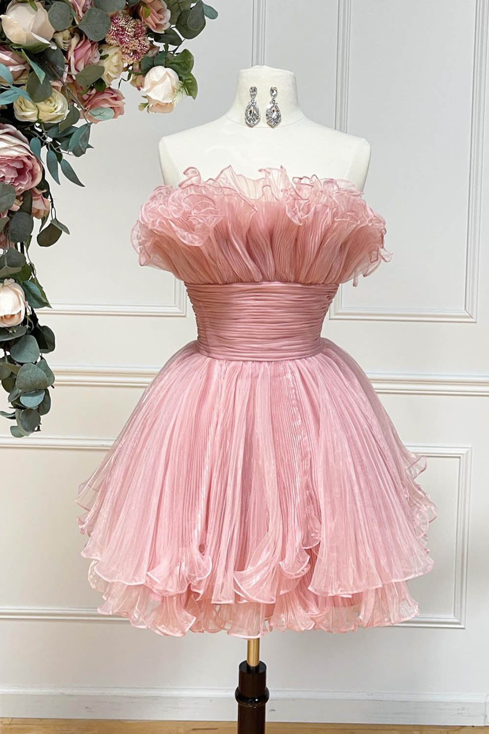 Fluffy Blue Homecoming Dresses A-Line Strapless Ruffled Short Cocktail Dresses