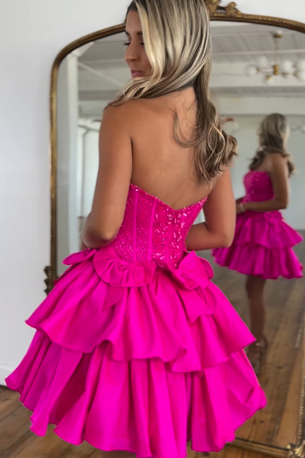 Fluffy Fuchsia Homecoming Dresses Tight Short Cocktail Dresses with Ruffles