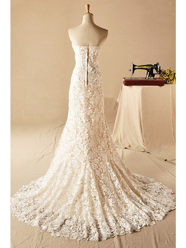 Formal Mermaid Beach Wedding Dresses Strapless Lace Sleeveless Bridal Gowns with Court Train