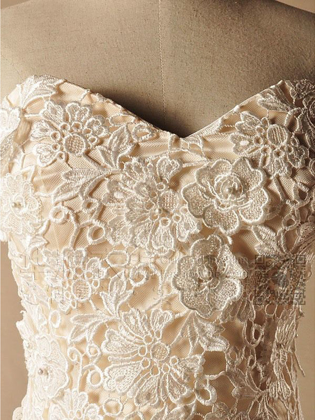 Formal Mermaid Beach Wedding Dresses Strapless Lace Sleeveless Bridal Gowns with Court Train