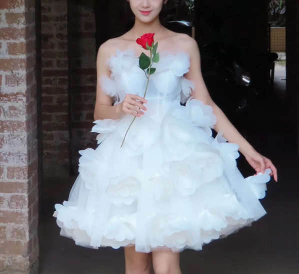 Gorgeous White Strapless Tulle 3D Flowers A Line 18th Birthday Outfits Short Homecoming Dress - View 6 | VelvetHem