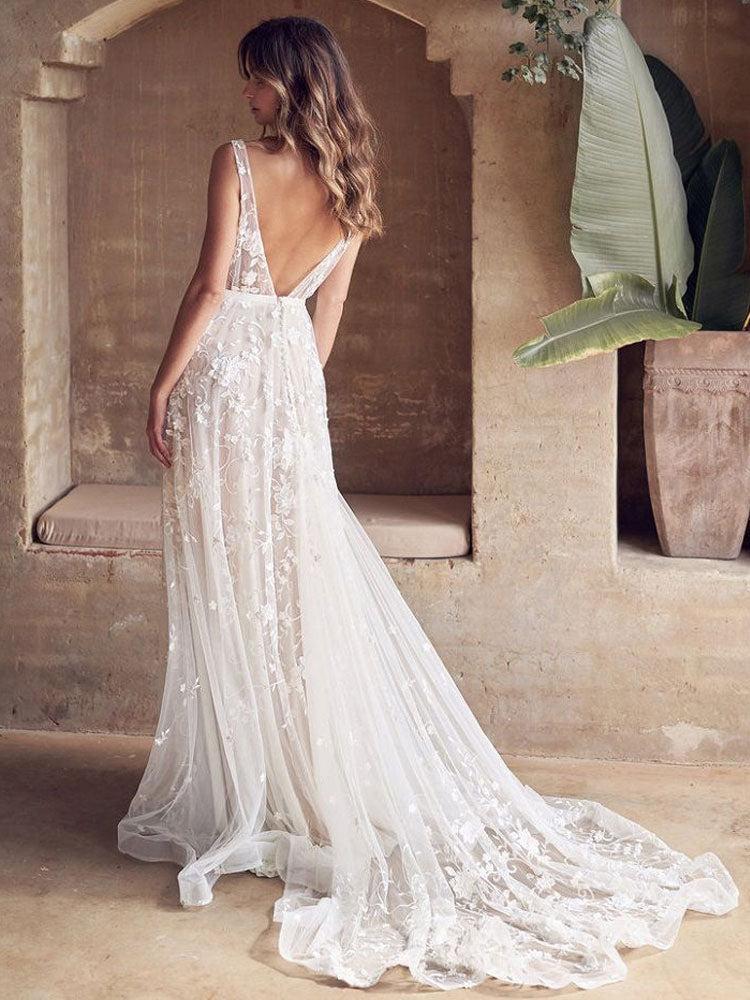 Glamorous A-Line V Neck Tulle Lace Appliques Beach Wedding Dresses