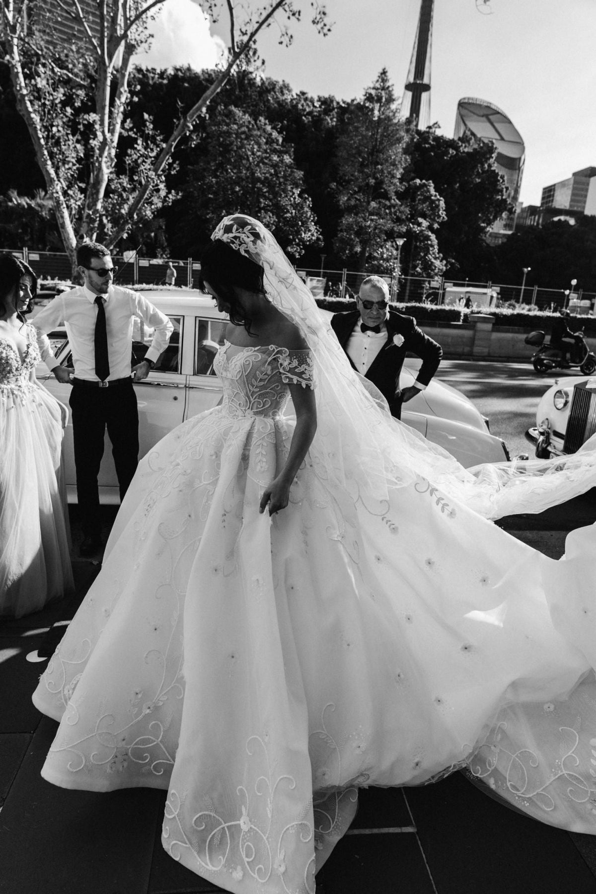 Glamorous Off-the-shoulder Ball Gown Wedding Dresses | Appliques Sweep Train Bridal Dresses