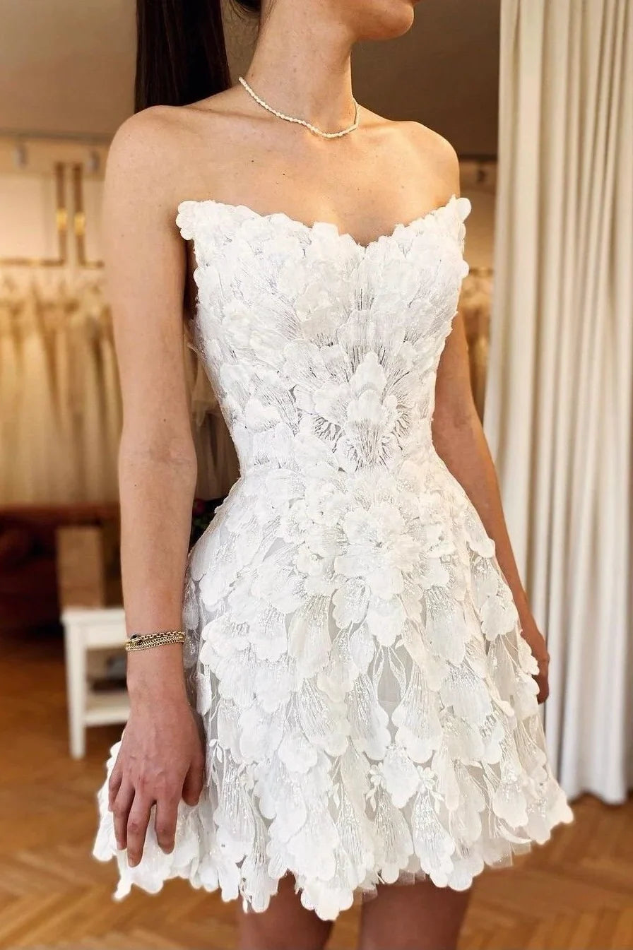 Glamorous A Line Strapless White Short Homecoming Dress with Appliques