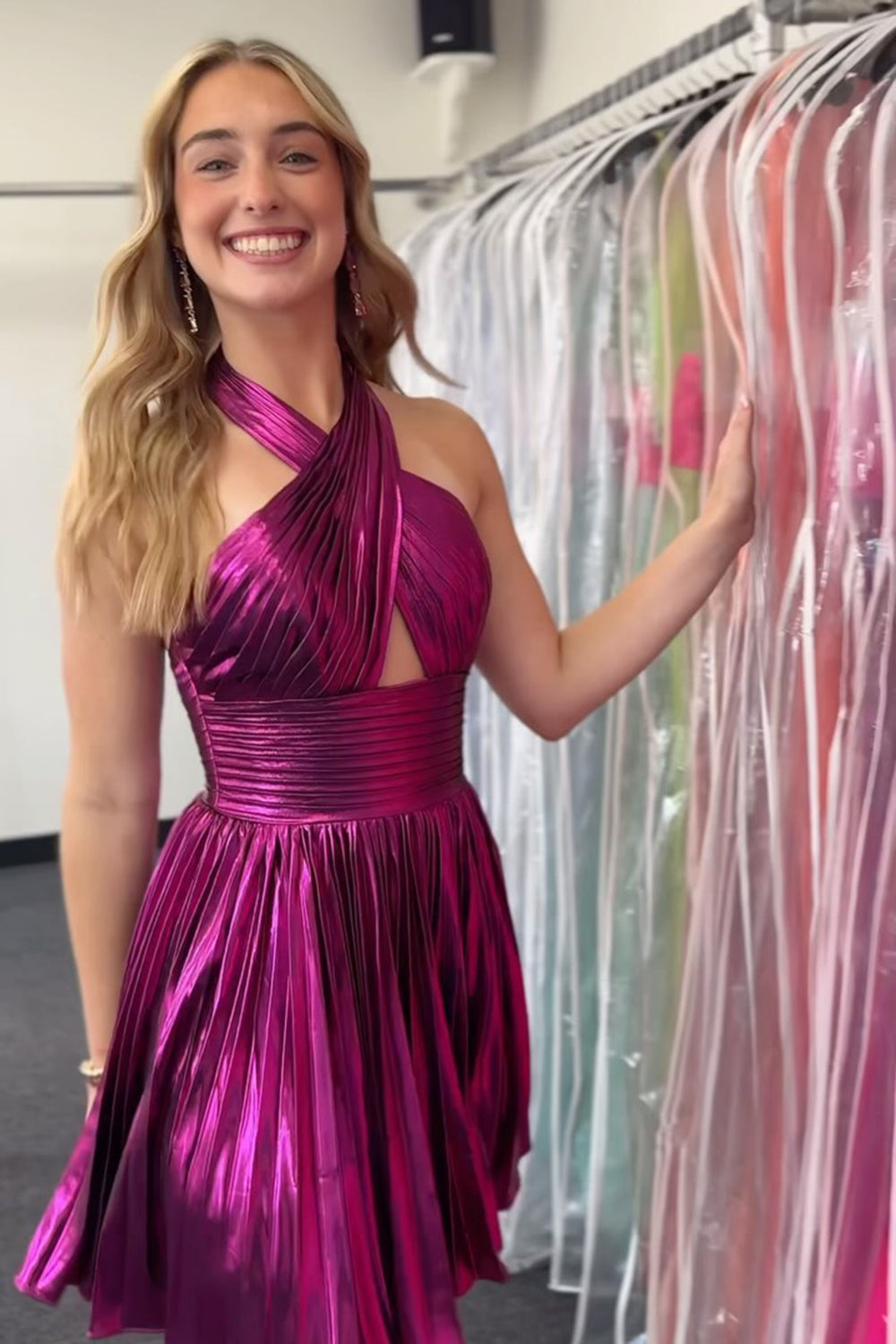 Golden Homecoming Dresses Criss Cross Halter A Line Pleated Short Cocktail Dresses