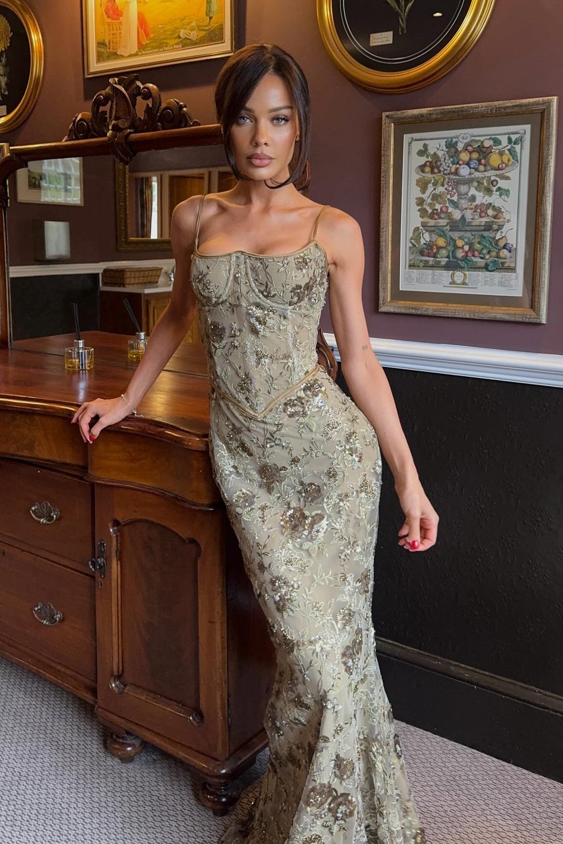 Suzhoufashion Mermaid Spaghetti Straps Green Lace Long Prom Dress With Appliques Formal Evening Gown